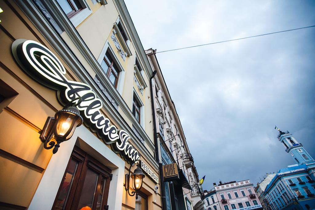 Allureinn Hotel And Spa Tjernivtsi Eksteriør billede