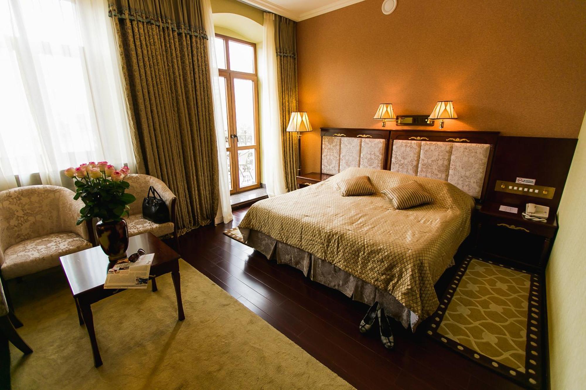 Allureinn Hotel And Spa Tjernivtsi Eksteriør billede