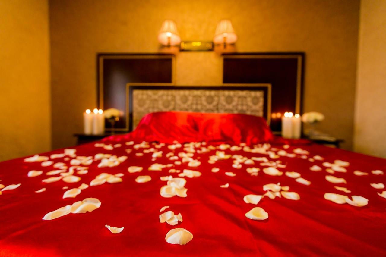 Allureinn Hotel And Spa Tjernivtsi Eksteriør billede