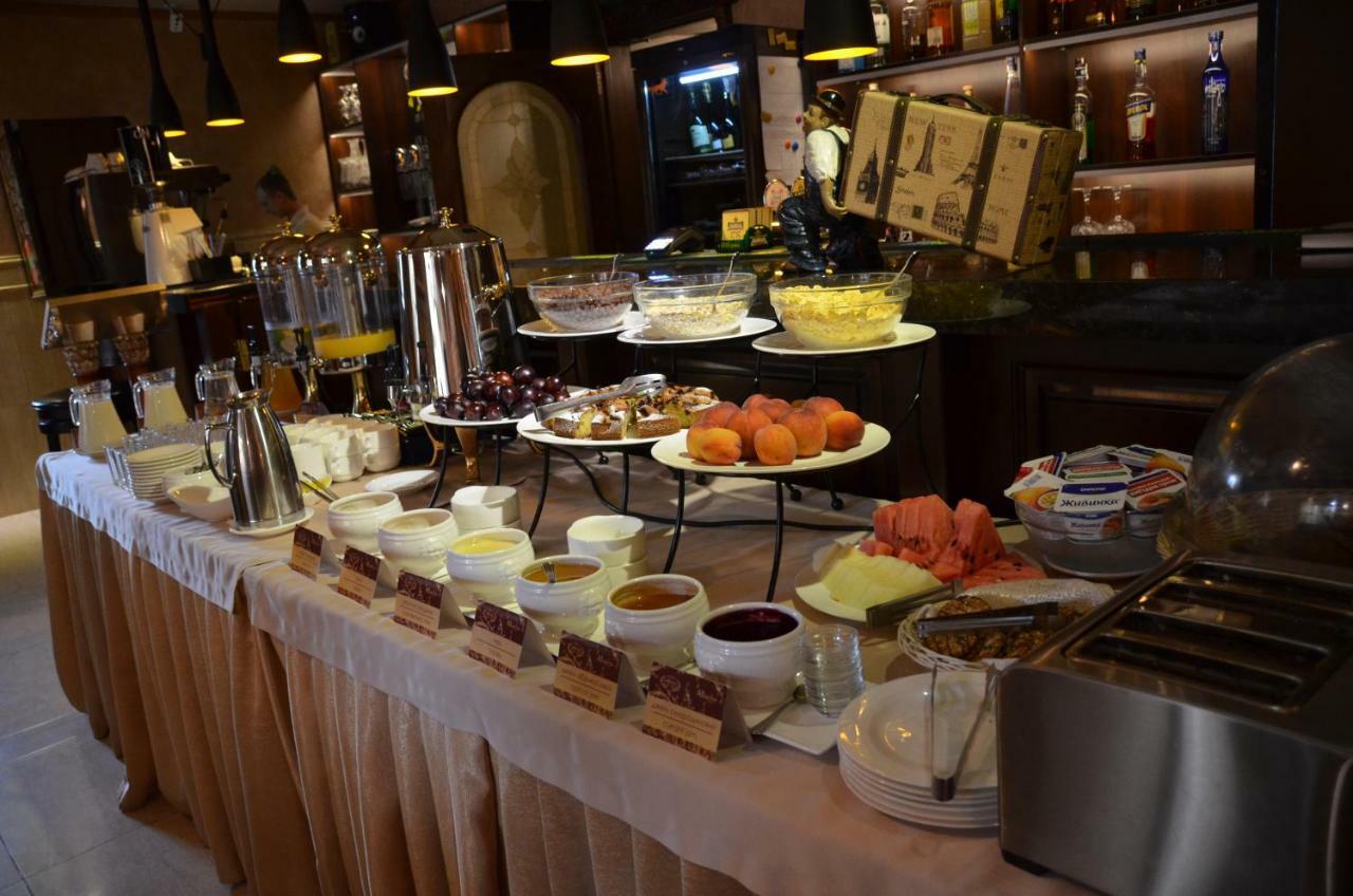 Allureinn Hotel And Spa Tjernivtsi Eksteriør billede